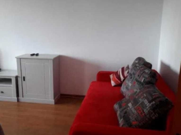 Дава се под наем Едностаен апартамент в Пловдив, Южен - 39 кв.м за 198.9 € - Снимка #1