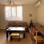 Дава се под наем Етаж от къща в Перник, Клепало - 95 кв.м за 388.62 € - Снимка #1