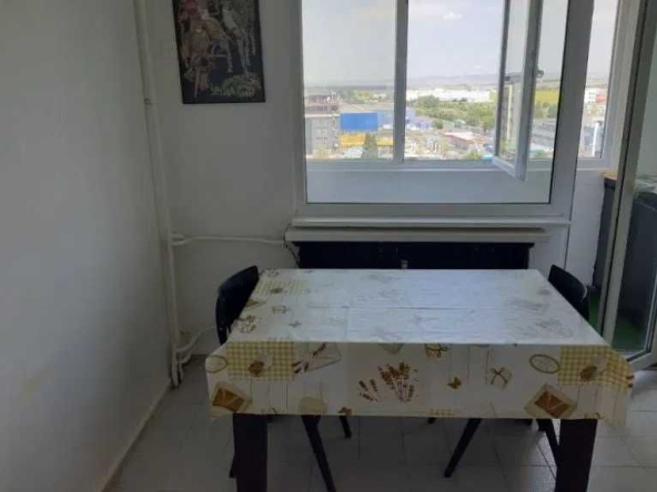Дава се под наем Двустаен апартамент в Бургас, Изгрев - 53 кв.м за 200 € - Снимка #1