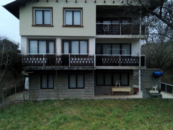 Къща в с. Тополница, Област Кюстендил - 200 кв.м за 472 €/кв.м - Снимка #1