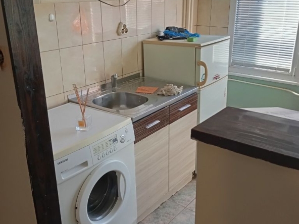 Дава се под наем Едностаен апартамент в Перник, Църква - 46 кв.м за 229.5 € - Снимка #1