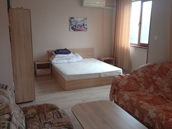 Дава се под наем Двустаен апартамент в Ахелой - 75 кв.м за 255 € - Снимка #1