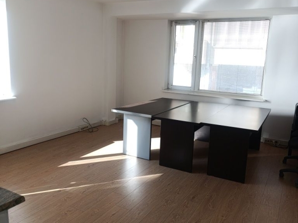 Дава се под наем Офис в София, Гео Милев - 108 кв.м за 861.39 € - Снимка #1