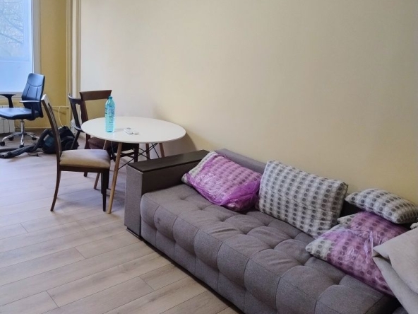 Дава се под наем Тристаен апартамент в Варна, Младост 2 - 64 кв.м за 628.32 € - Снимка #1