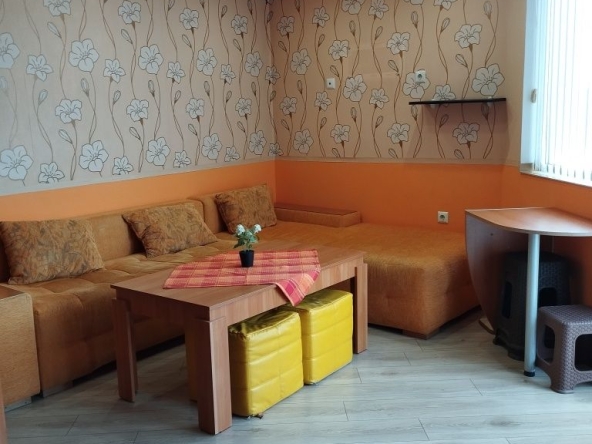 Дава се под наем Двустаен апартамент в Ямбол, ОУ П. Р. Славейков - 59 кв.м за 298.86 € - Снимка #1