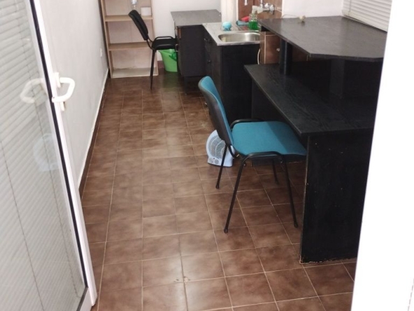 Дава се под наем Офис в София, Банишора - 10 кв.м за 119.34 € - Снимка #1