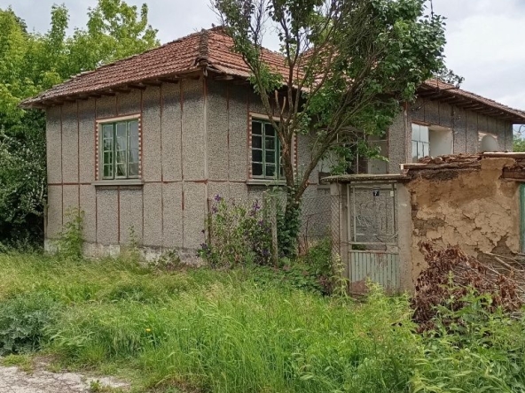 Къща в с. Тетово, Област Русе - 80 кв.м за 141 €/кв.м - Снимка #1