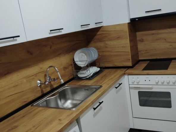 Дава се под наем Едностаен апартамент в Димитровград - 45 кв.м за 153 € - Снимка #1