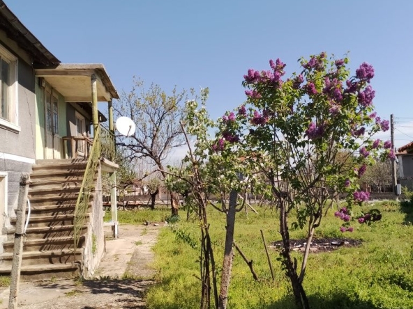 Къща в с. Долнослав, Област Пловдив - 130 кв.м за 521 €/кв.м - Снимка #1