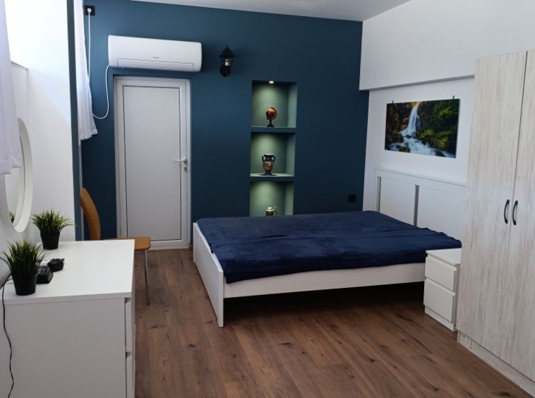Дава се под наем Тристаен апартамент в Свиленград - 100 кв.м за 509.49 € - Снимка #1