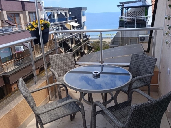 Дава се под наем Двустаен апартамент в Поморие - 55 кв.м за 71.4 € - Снимка #1