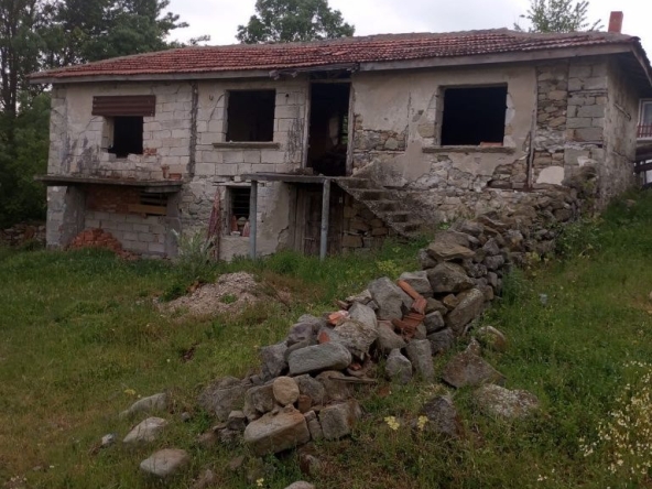 Къща в с. Дедец, Област Кърджали - 80 кв.м за 223 €/кв.м - Снимка #1