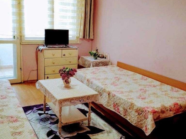 Дава се под наем  в Варна, Операта - 21 кв.м за 204 € - Снимка #1