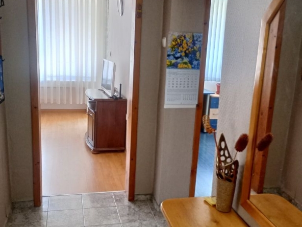 Дава се под наем Тристаен апартамент в Плевен, Мара Денчева - 80 кв.м за 357 € - Снимка #1