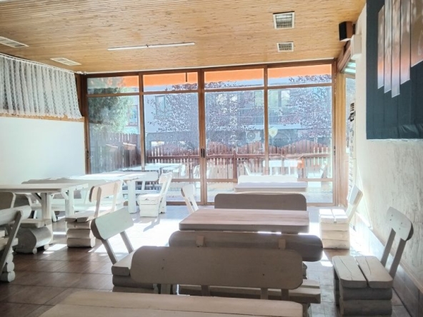 Дава се под наем Магазин в Горна Оряховица - 140 кв.м за 612 € - Снимка #1