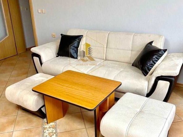 Тристаен апартамент в Добрич, Център - 83 кв.м за 1045 €/кв.м - Снимка #1