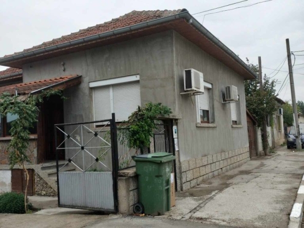 Къща в с. Ясен, Област Плевен - 98 кв.м за 1480 €/кв.м - Снимка #1