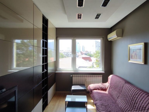 Дава се под наем Тристаен апартамент в София, НПЗ Дианабад - 65 кв.м за 663 € - Снимка #1