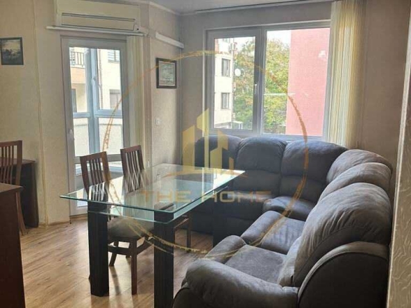 Дава се под наем Тристаен апартамент в Варна, Цветен квартал - 75 кв.м за 600 € - Снимка #1