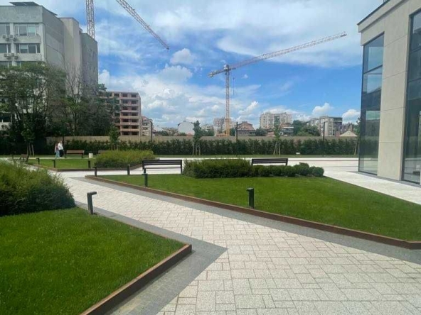 Двустаен апартамент в Пловдив, Каменица 1 - 132 кв.м за 1329 €/кв.м - Снимка #1