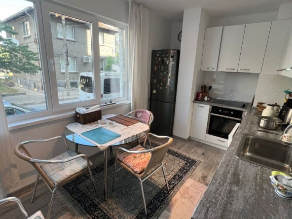 Тристаен апартамент в Асеновград - 73 кв.м за 1328 €/кв.м - Снимка #1