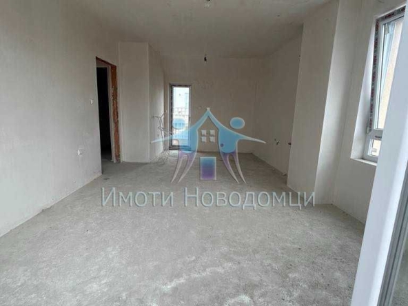 Двустаен апартамент в Шумен, Пазара - 78 кв.м за 1144 €/кв.м - Снимка #1