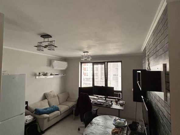 Дава се под наем Двустаен апартамент в София, Малинова долина - 50 кв.м за 600 € - Снимка #1