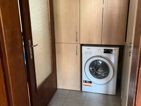 Дава се под наем Тристаен апартамент в София, Гео Милев - 69 кв.м за 433.5 € - Снимка #1