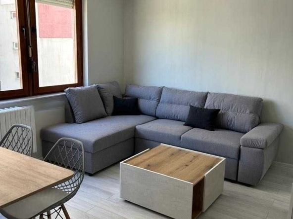 Дава се под наем Двустаен апартамент в София, Стрелбище - 65 кв.м за 484.5 € - Снимка #1