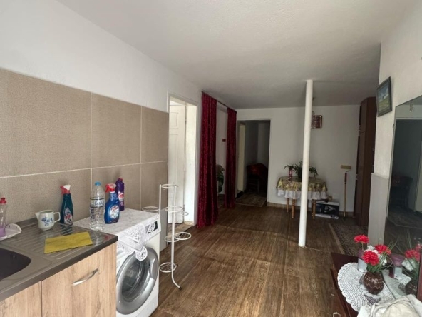 Къща в с. Подвис, Област Смолян - 6 кв.м за 12750 €/кв.м - Снимка #1