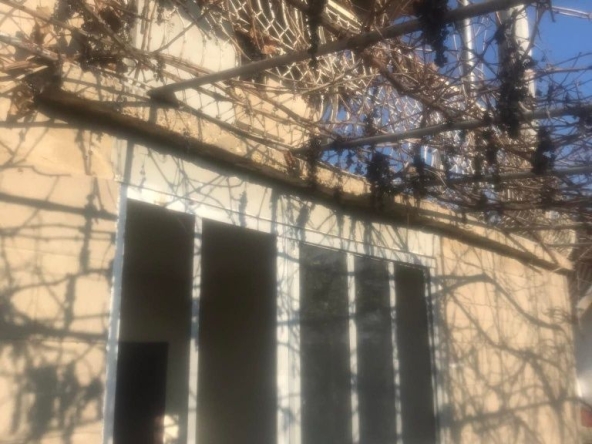 Къща в София, Студентски град - 120 кв.м за 125 €/кв.м - Снимка #1