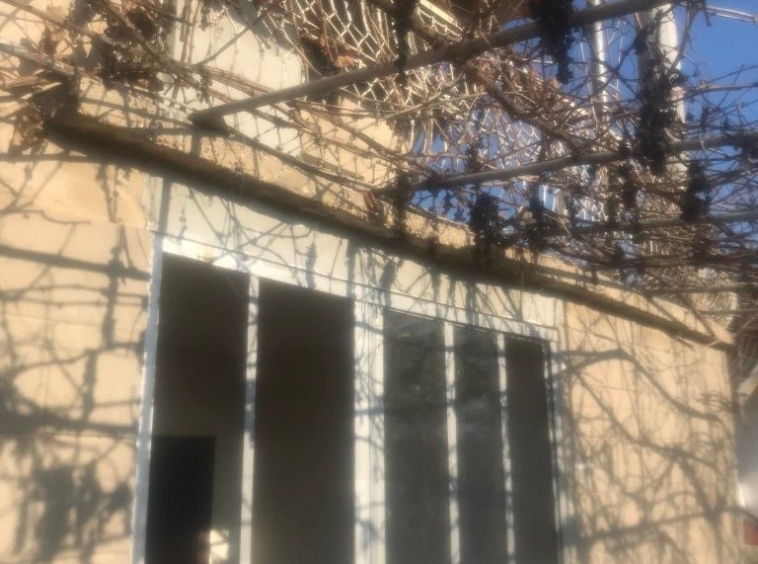 Къща в София, Студентски град - 120 кв.м за 125 €/кв.м - Снимка #1