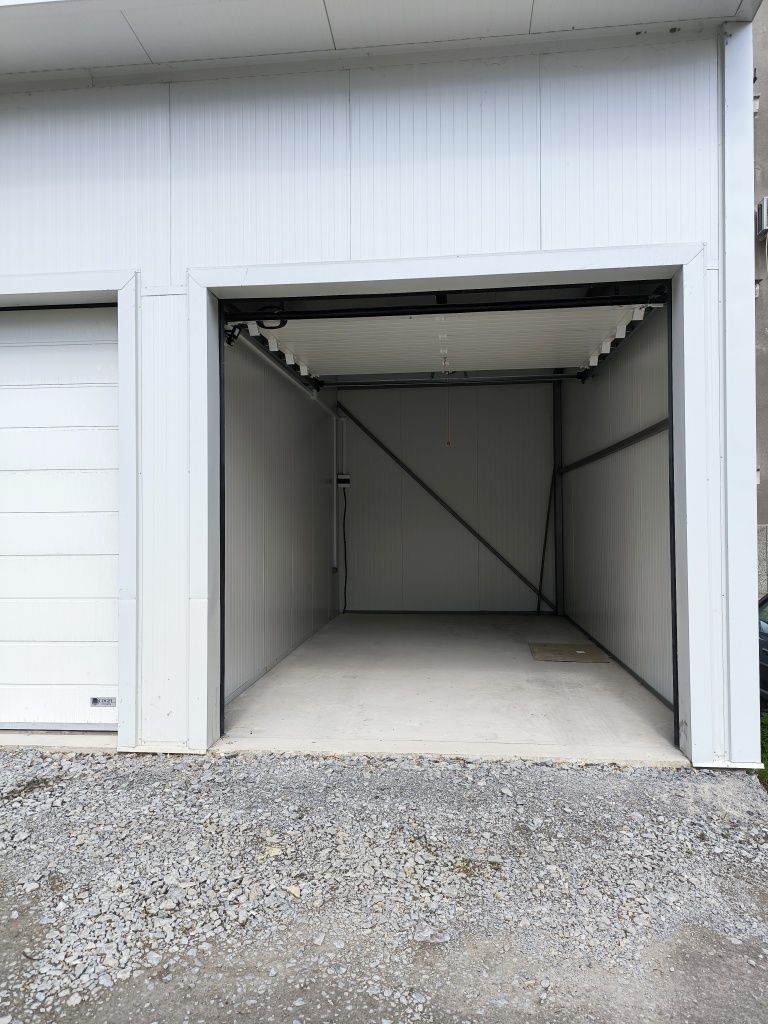 Дава се под наем Гараж / Паркомясто в Монтана, Парта 1 - 17 кв.м за 102 € - Снимка #1