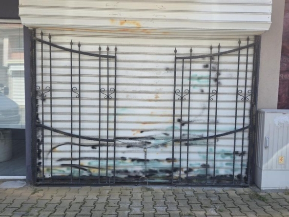 Дава се под наем Магазин в Китен - 12 кв.м за 153 € - Снимка #1