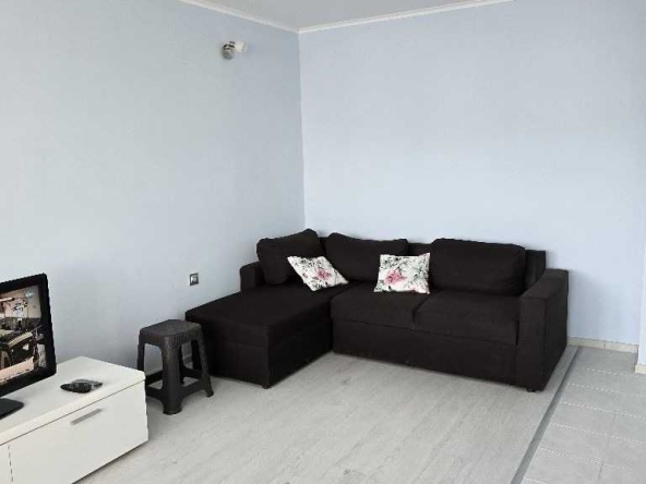 Дава се под наем Тристаен апартамент в София, Банишора - 75 кв.м за 700 € - Снимка #1