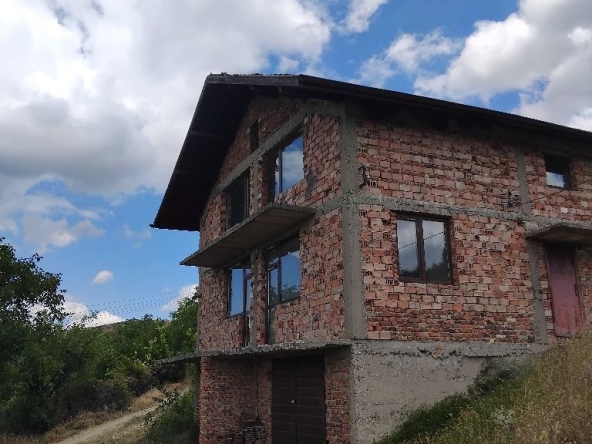 Къща в с. Коркина, Област Кюстендил - 240 кв.м за 211 €/кв.м - Снимка #1
