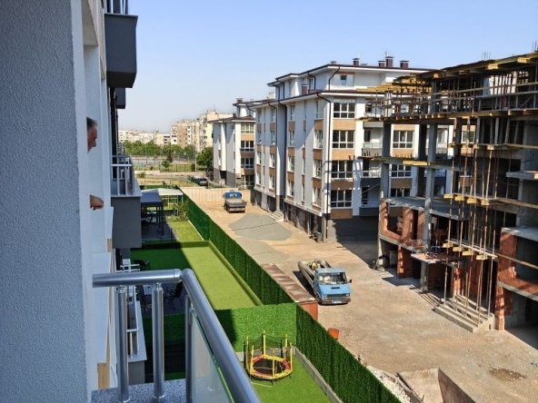 Тристаен апартамент в Стара Загора, Железник - център - 82 кв.м за 1037 €/кв.м - Снимка #1