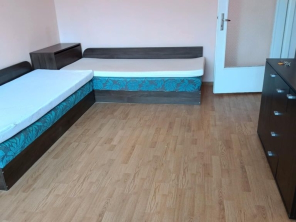 Дава се под наем Едностаен апартамент в Стара Загора, Метро - 37 кв.м за 178.5 € - Снимка #1