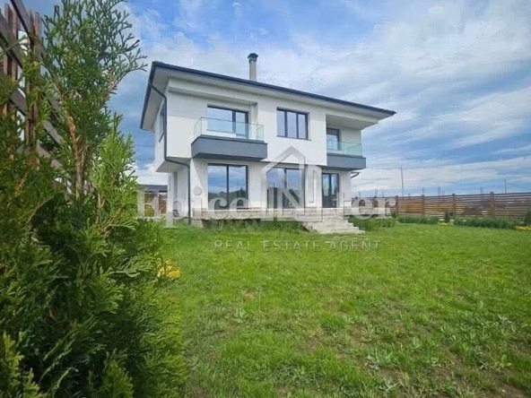 Къща в София, Люлин 5 - 200 кв.м за 1700 €/кв.м - Снимка #1