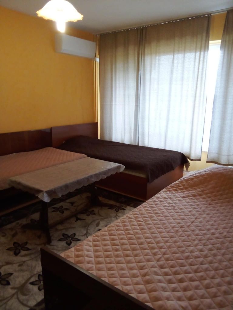 Дава се под наем Едностаен апартамент в Свиленград - 45 кв.м за 51 € - Снимка #1