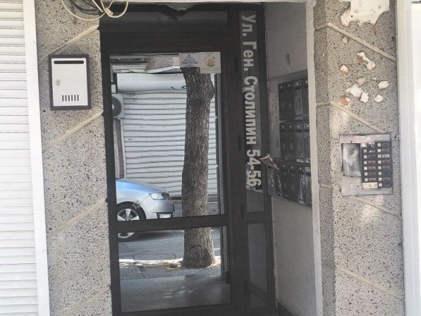 Офис в Варна, Лятно кино Тракия - 32 кв.м за 3438 €/кв.м - Снимка #1