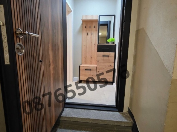 Дава се под наем Четиристаен апартамент в Пловдив, Сточна гара - 125 кв.м за 630 € - Снимка #1