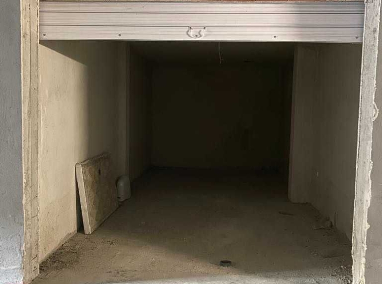 Дава се под наем Гараж / Паркомясто в с. Лозенец, Област Бургас - 35 кв.м за 2040 € - Снимка #1