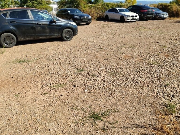 Дава се под наем Парцел в София, Суходол - 650 кв.м за 459 € - Снимка #1