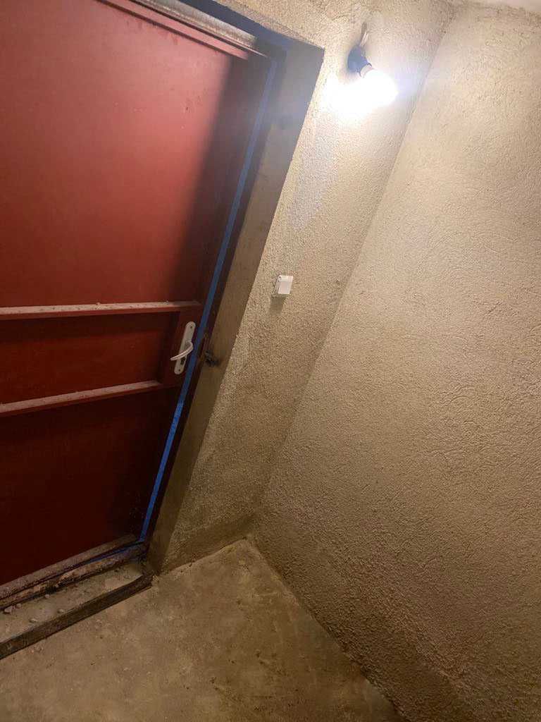 Дава се под наем Склад в Варна, Център - 4 кв.м за 10.2 € - Снимка #1