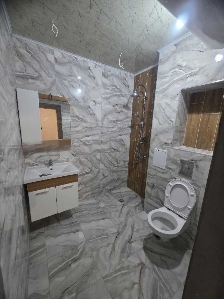 Дава се под наем Двустаен апартамент в Пловдив, Южен - 60 кв.м за 382.5 € - Снимка #1