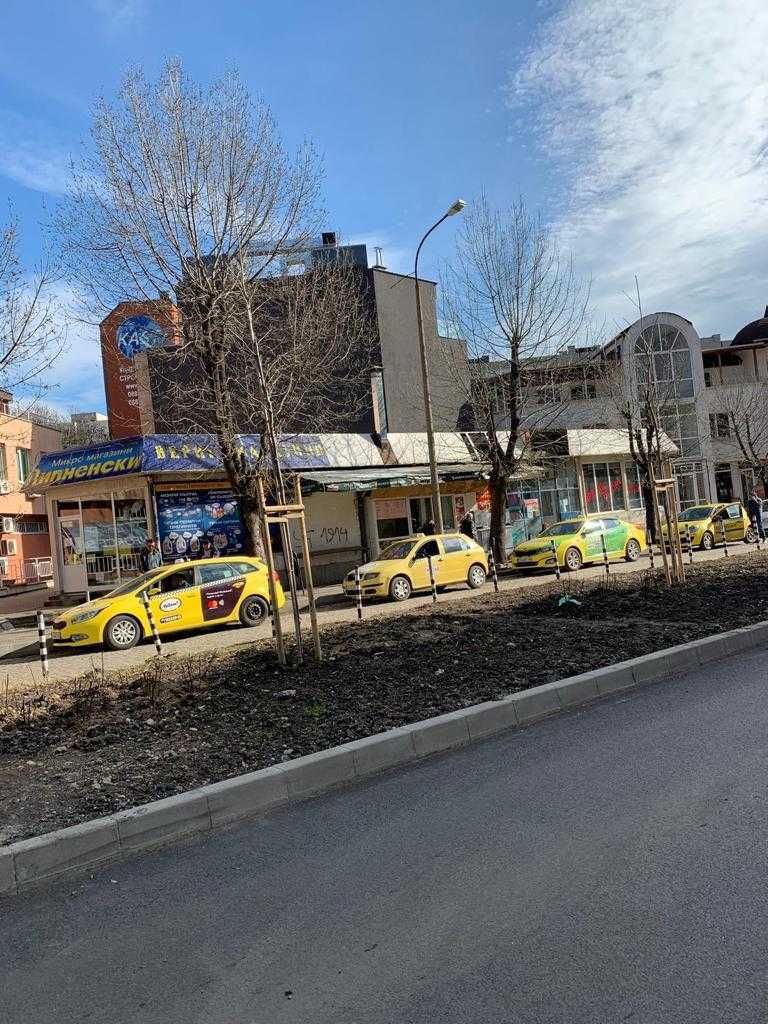 Дава се под наем Магазин в София, Света Троица - 90 кв.м за 1250 € - Снимка #1