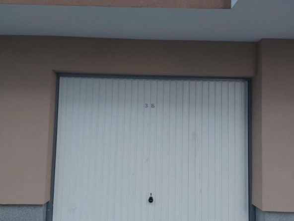 Дава се под наем Гараж / Паркомясто в Пловдив, Каменица 1 - 34 кв.м за 169.83 € - Снимка #1