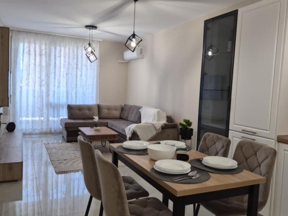 Дава се под наем Двустаен апартамент в Пловдив, Кършияка - 67 кв.м за 510 € - Снимка #1