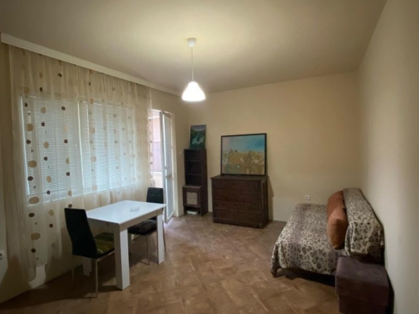 Дава се под наем Едностаен апартамент в Пловдив, Кючук Париж - 35 кв.м за 204 € - Снимка #1